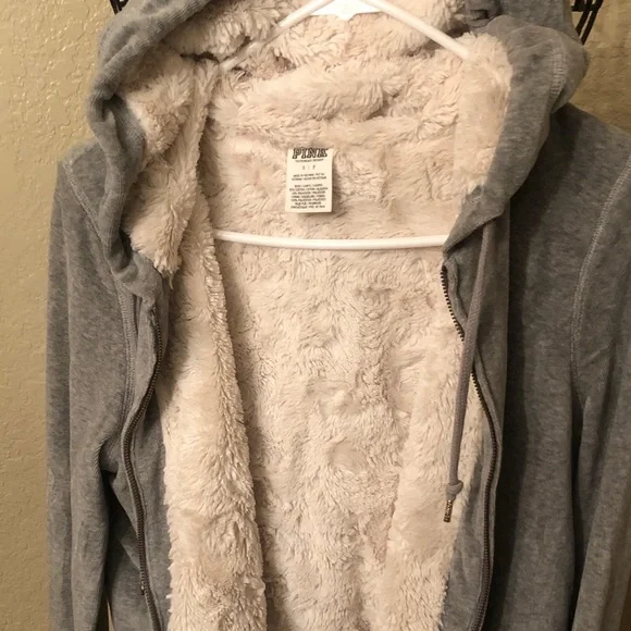 PINK Victoria's Secret Gray Faux Fur Lined Zip Up Hoodie - Picture 4 of 9